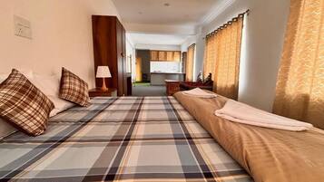 Family Double Room, Kitchen, Mountain View