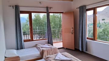 Deluxe Double or Twin Room, Mountain View