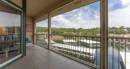 WATERFRONT Condo/Bristol Bay/Screened-in balcony/Boat Slip Available & Garage