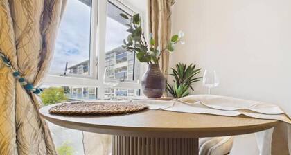 Stylish Mid-Long Stay 1-Bedroom Apartment in Great Baddow