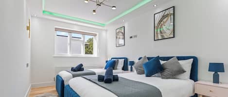 2 bedrooms, iron/ironing board, WiFi, bed sheets