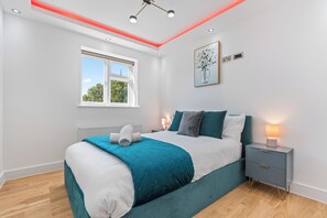 Room - Luxury 2BR flat In Central | London Eye | Big Ben | Waterloo (London)