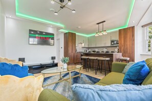 Unclassified image, 5 of 21, button - Luxury 2BR flat In Central | London Eye | Big Ben | Waterloo (London)