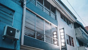 숙박 시설 정면
