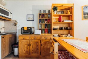 Interior - Studio with balcony and private parking (Saint-Gervais-les-Bains)