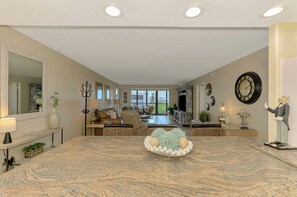 Interior - Harbor Towers 628 - Tropical Sands Accommodations (Siesta Key)