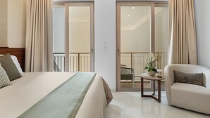 1 bedroom, iron/ironing board - 1min to Los Muertos Beach ·King· Rooftop · Jacuzzi (Puerto Vallarta)