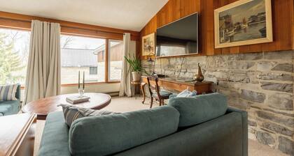 Heritage Carriage House in Cataraqui Village