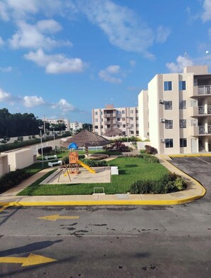 Children’s area - Cancun apartment with pool, AC and Pet Friendly (Cancún)