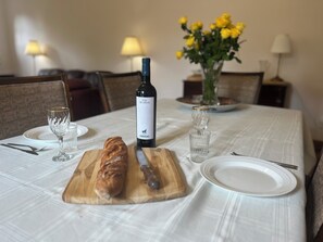Dining - Charming 3-bedroom building with AC in lovely Condom (Condom)