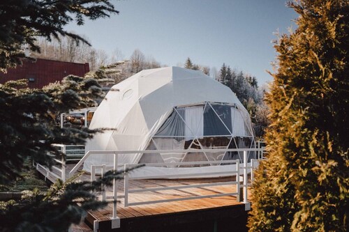 Hain Glamp Karkonosze – glamping tent with jacuzzi & sauna
