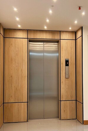 Interior - Modern 2BR/2.5BA Apartment Near Remigio Crespo - Walk to Cafés & Dining (Cuenca)