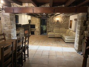 Unclassified image, 4 of 13, button - Vrbo Property (Sant Feliu de Buixalleu)