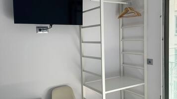 Deluxe Triple Room | Interior