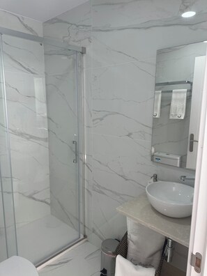 Kahden hengen deluxe-huone | Kylpyhuone