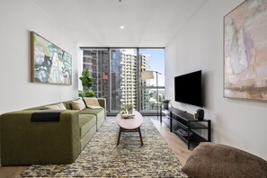 Apartment | Living room - Skyline & Sea Luxe Heated Pool, Gym, Sauna, Steam (Melbourne)