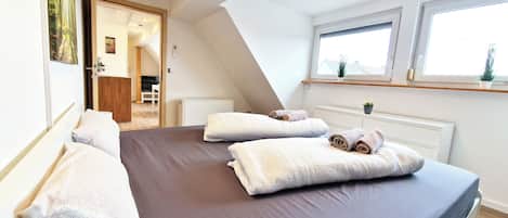 3 bedrooms, Internet, bed sheets