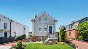 Exterior - Chic Sag Harbor Retreat, Beautiful Private Yard with Heated Pool, Perfect... (Sag Harbor)