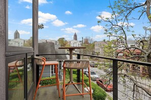 Property grounds - Renovated Studio Steps from Atlanta Beltline (Atlanta)