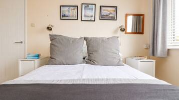 3 bedrooms, WiFi (free), individually decorated, individually furnished