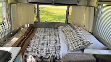 1 quarto, roupa de cama