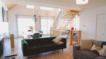 TV, stereo, offices