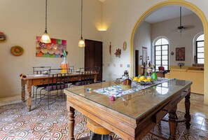 Dining - Exquisite colonial 2-bedroom house in peaceful Mérida with pool! (Mérida)