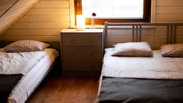 House | 1 bedroom, individually furnished, bed sheets
