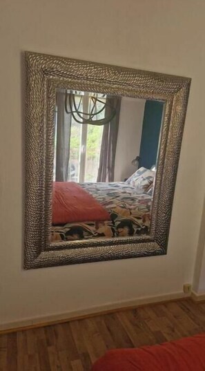 2 bedrooms, iron/ironing board, WiFi, bed sheets - 2-bedroom family apartment with large terrace and sea view (Bastia)