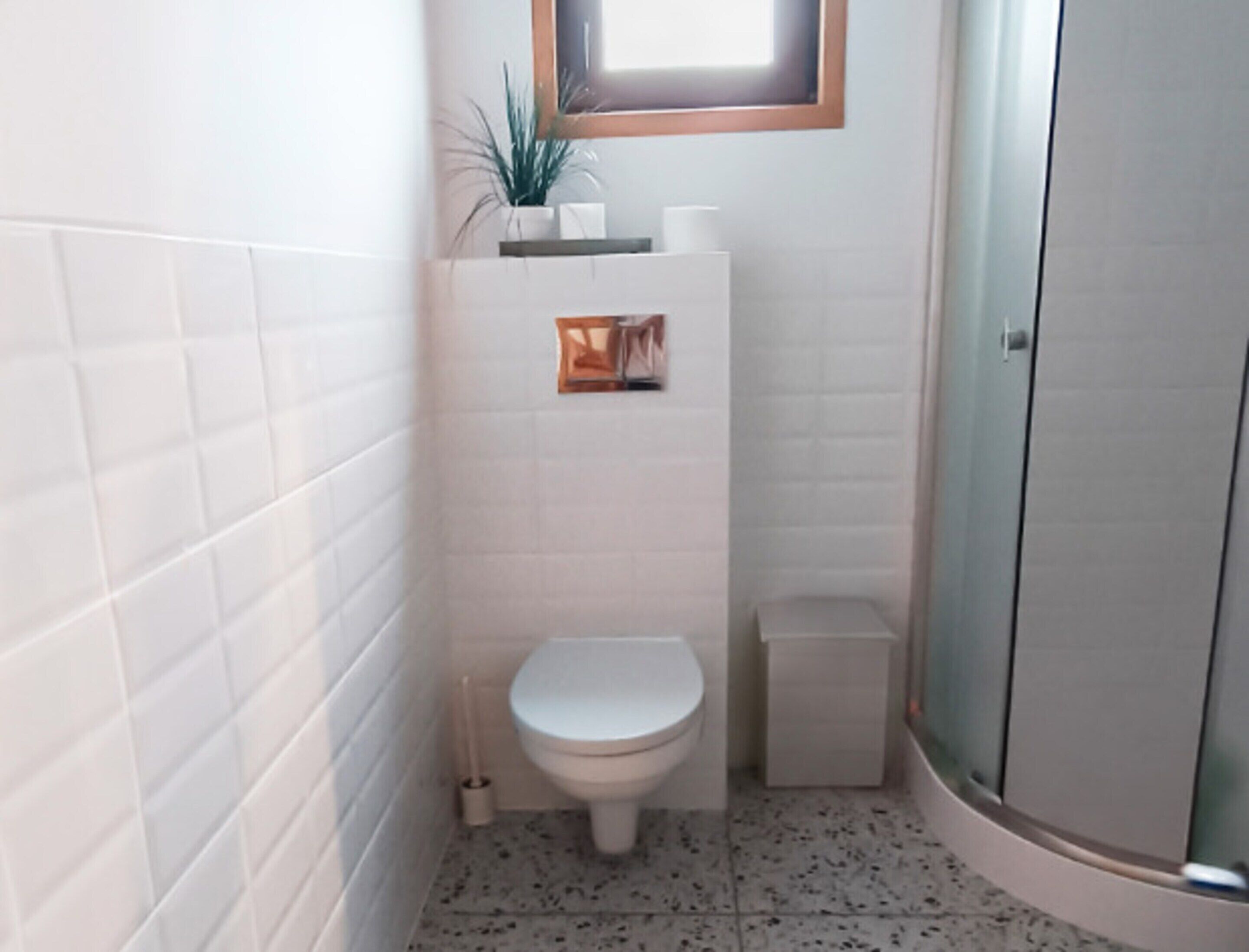 House | Bathroom