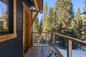 Property grounds - Luxury Breck Gem | Chefs Kitchen + Great Views (Breckenridge)