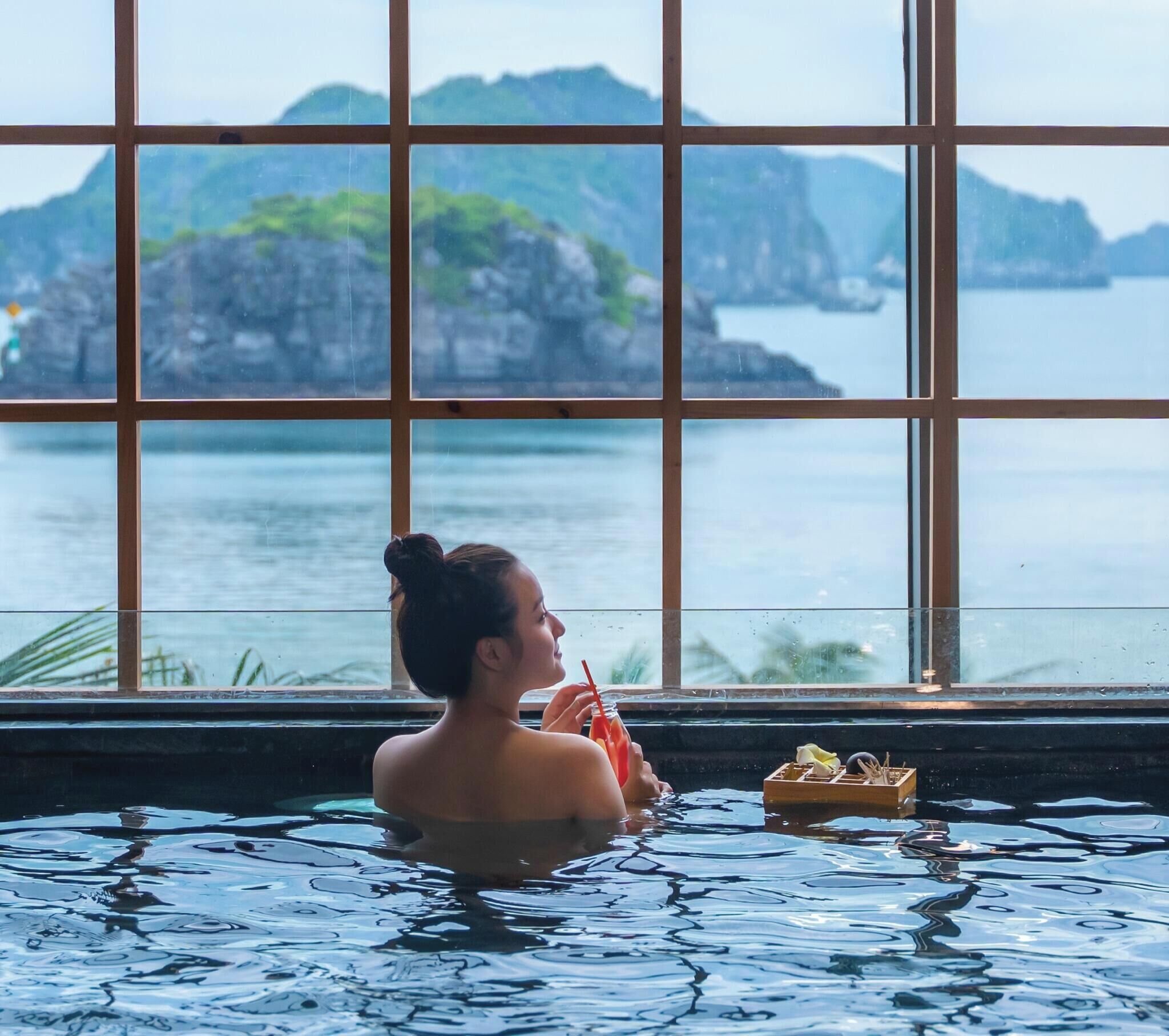 สระว่ายน้ำ