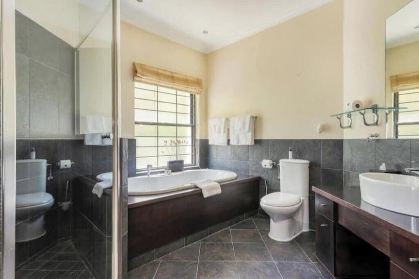 Entabeni Guest House : Superior Double Or Twin Room With Sea View - 開普敦