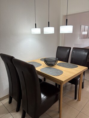 Dining - Vrbo Property (Borkum)