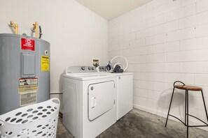 Interior - New Listing! Sandy Ridge-1162 5BR Pool/Spa Disney (Davenport)