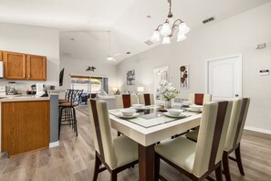 Dining - New Listing! Sandy Ridge-1162 5BR Pool/Spa Disney (Davenport)