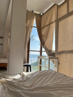 Appartement supérieur, balcon, vue sur la mer