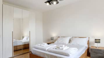 3 Schlafzimmer, BĂŒgeleisen/BĂŒgelbrett, WLAN, BettwĂ€sche