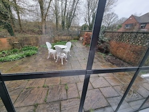 Interior - Apartment Sleeps 4 With Enclosed Garden (St Albans)