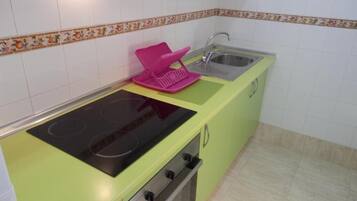 Apartament, vistes parcials al mar | Cuina privada