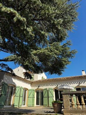 Exterior - Bastide provençale - Private pool 11m - Air conditioning - Pizza oven - Aix 5min (Aix-en-Provence)