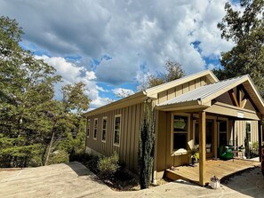 Exterior - NEW Rustic Lakefront Retreat/Waterfall/5 BR (Jasper)