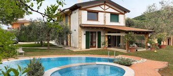 Casa Elisa: Mountain View, Wi-Fi and Air Conditioning near Lake Garda