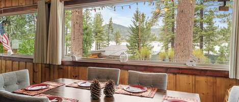 Basic Cabin, Lake View | Dining