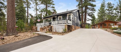 Basic Cabin, Lake View | Exterior