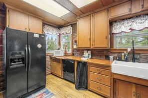 Private kitchen - Bear Necessities (Big Bear Lake)