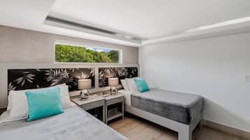 Comfort Twin Room, Beach View, Poolside