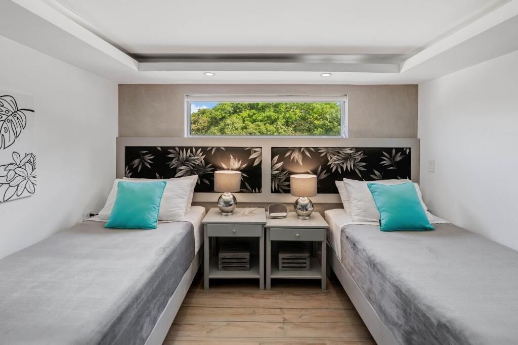 Comfort Twin kamer, uitzicht op strand, aan het zwembad