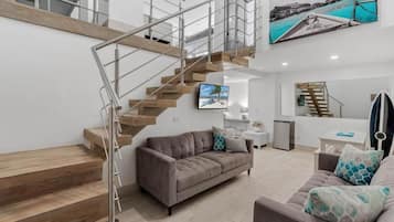 Family Loft, Partial Sea View | Living area