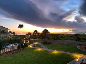 Property grounds - Harbor Hideaway …just steps to the beach and pool! (Harbor Island)